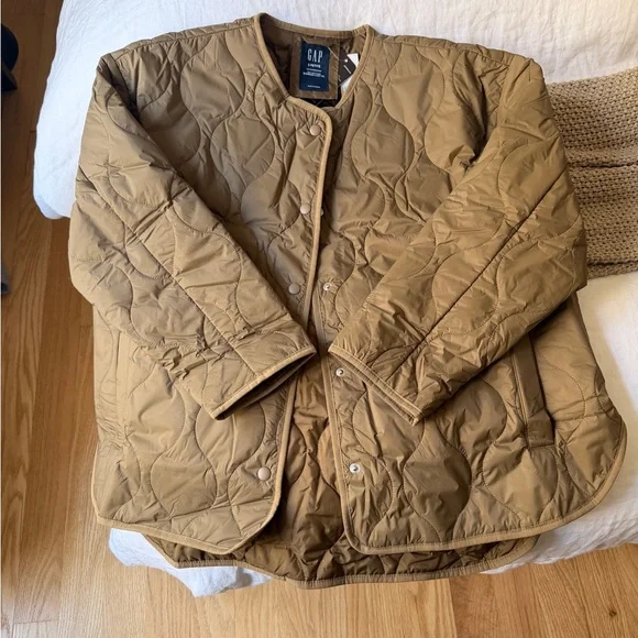 Gap Recycled Lightweight Oversized Quilted Liner Jacket - Picture 1 of 4